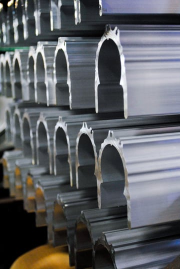 Aluminum components in the powder coating process.