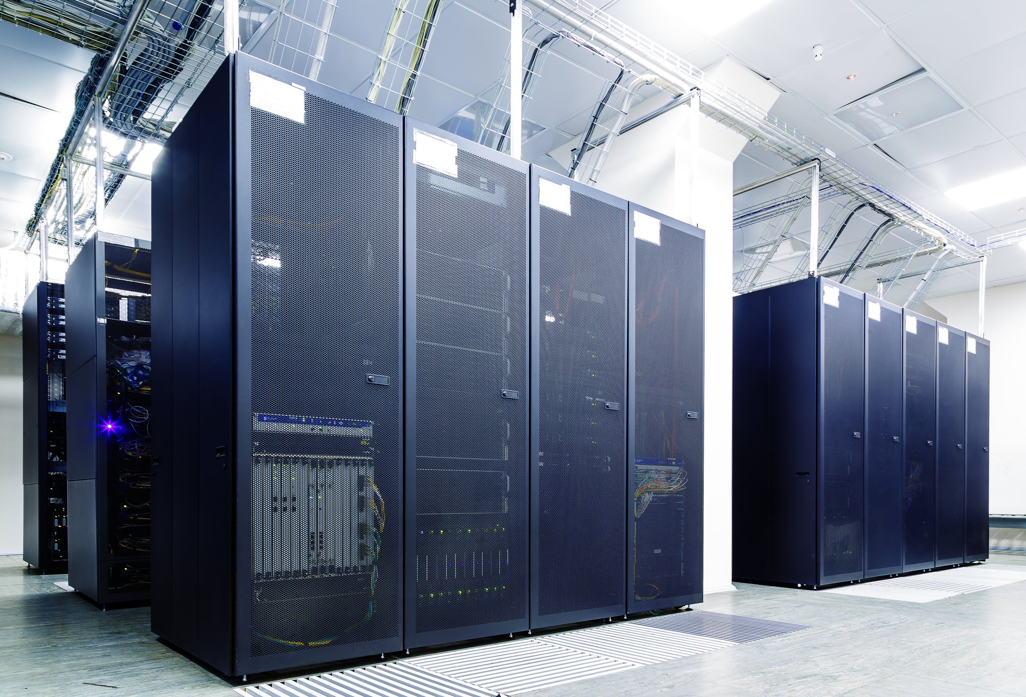 rackserver-hardware-data-center rackserver-hardware-data-center